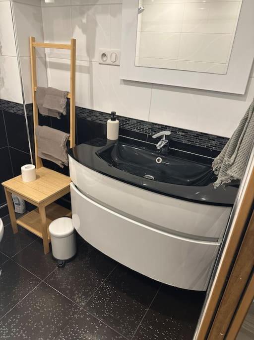 Photo of Bathroom in Alfortville