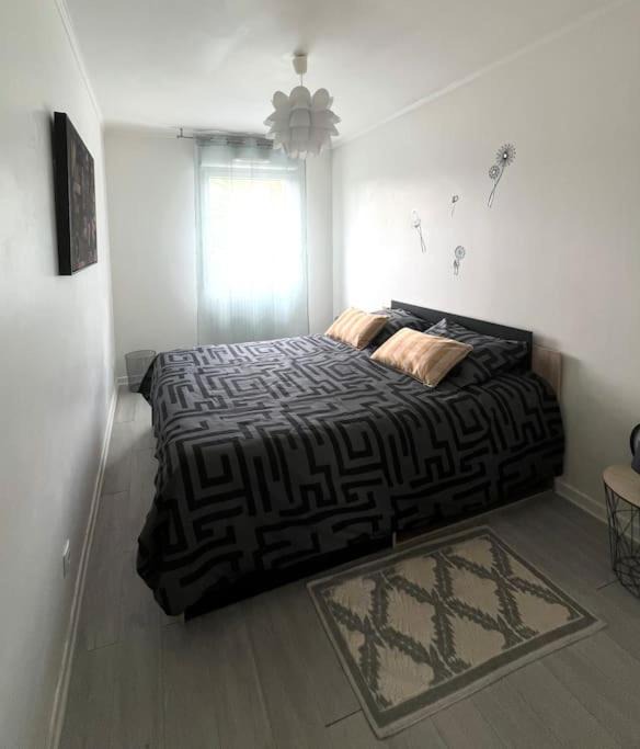 Photo of Bedroom in Vaires-sur-Marne