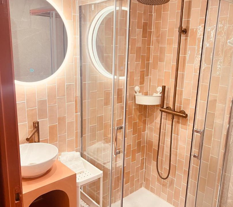 Photo of Bathroom in 8th Arrondissement