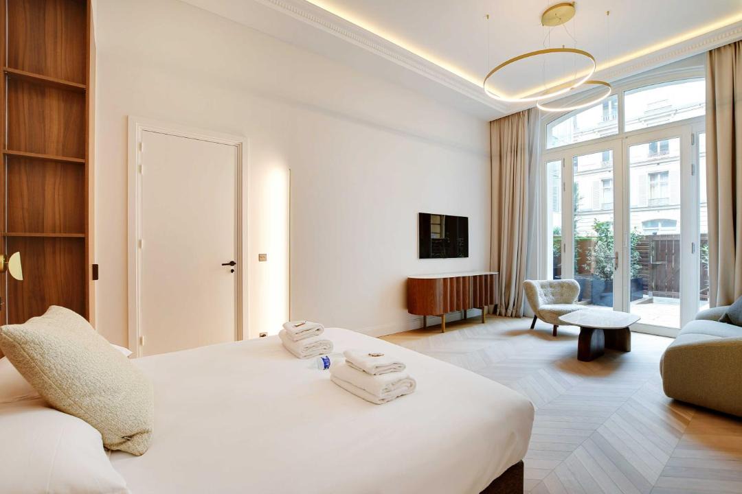 Photo of Bedroom in Champs-Elysees