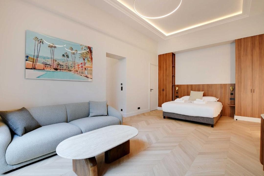 Photo of Livingroom in Champs-Elysees
