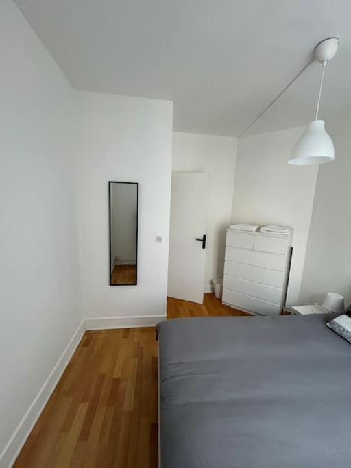 Photo of Bedroom in Issy-les-Moulineaux