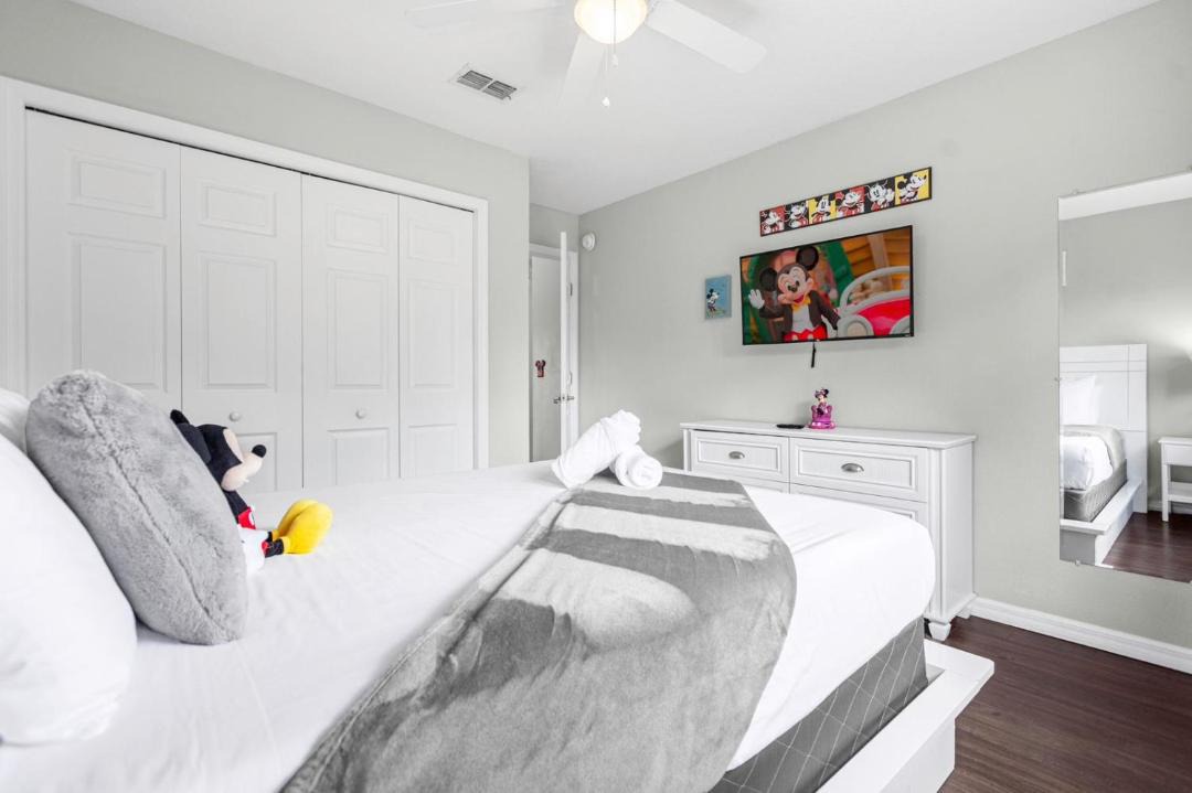 Photo of Bedroom in Sunset Lakes