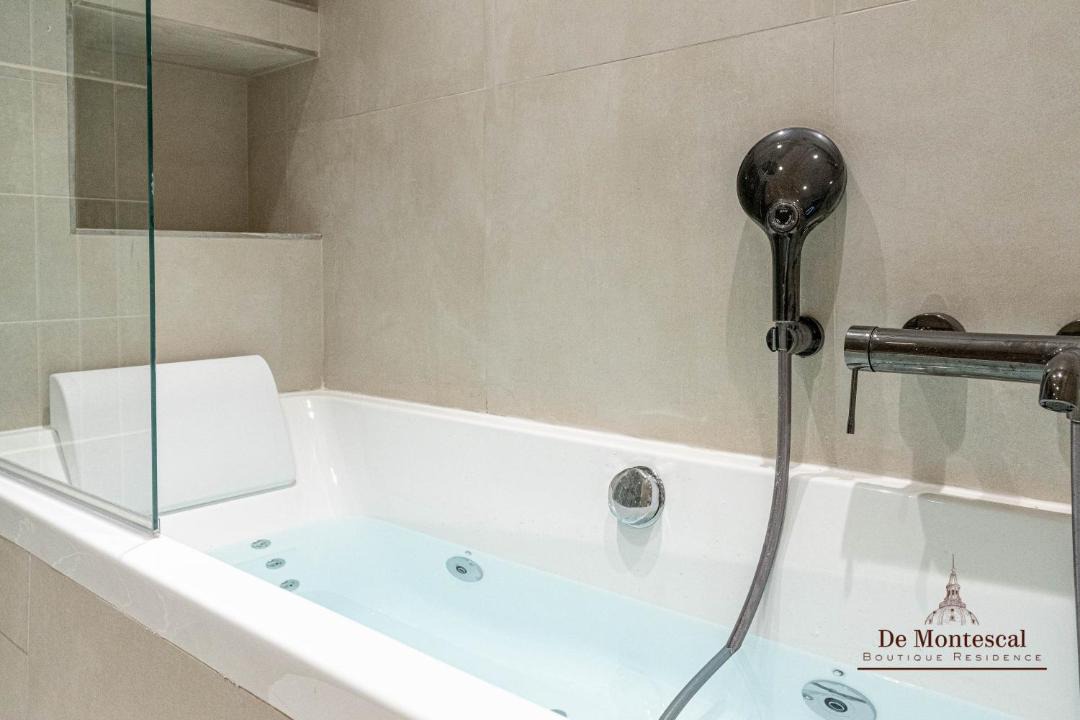 Photo of Bathroom in Notre-Dame-des-Champs