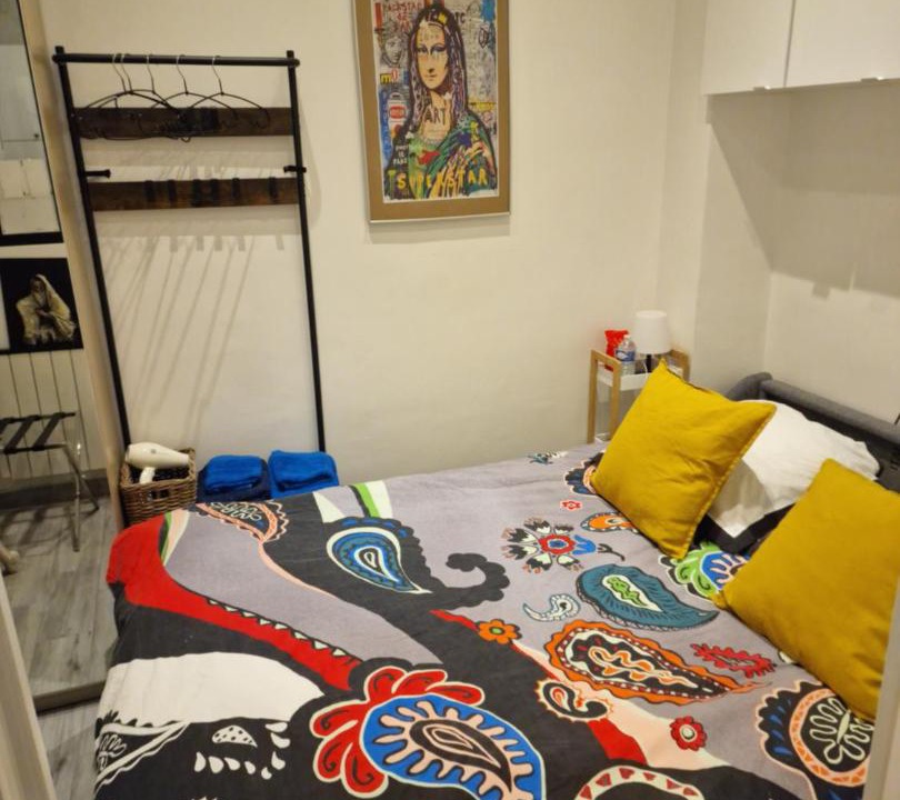 Photo of Bedroom in 8th Arrondissement