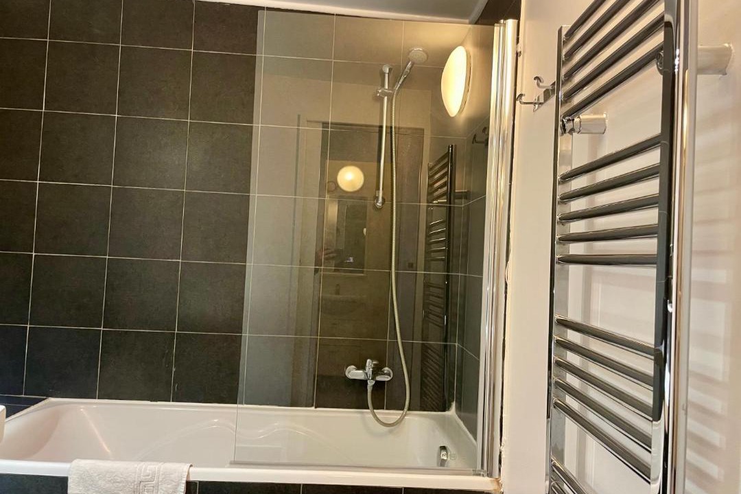 Photo of Bathroom in 7th Arrondissement