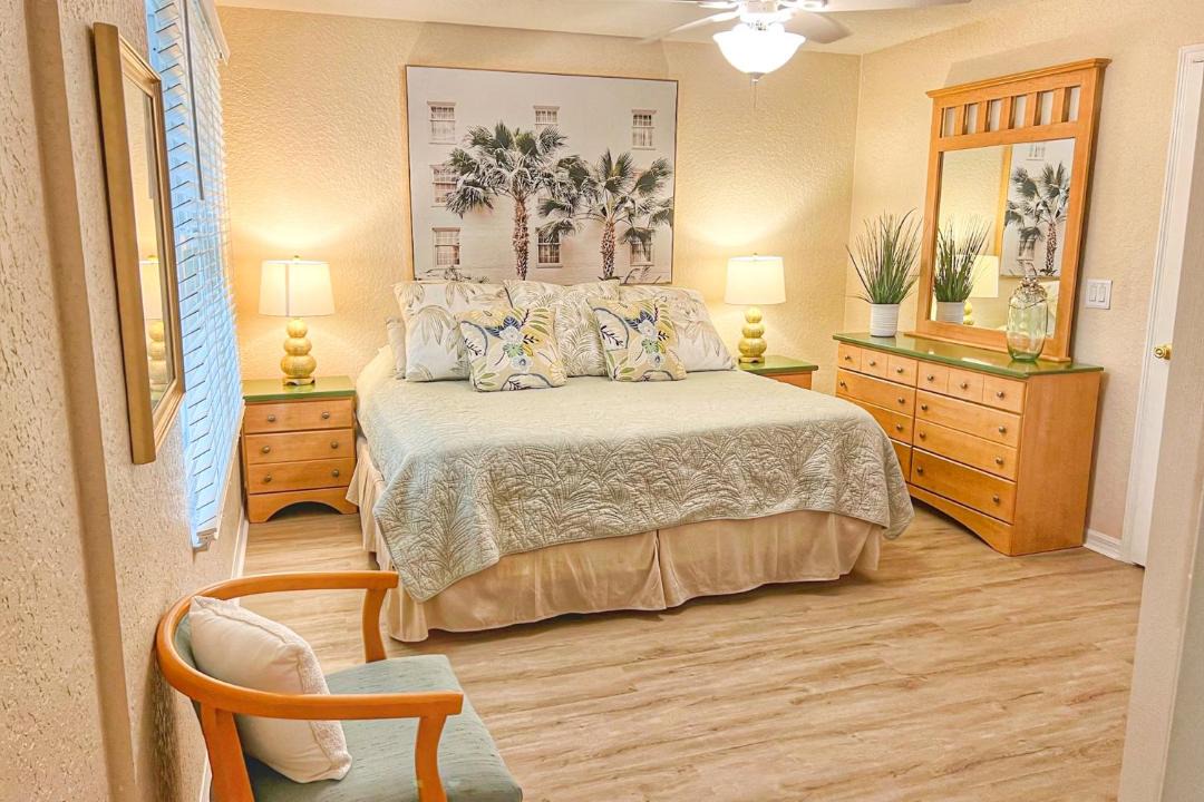Photo of Bedroom in Regal Palms