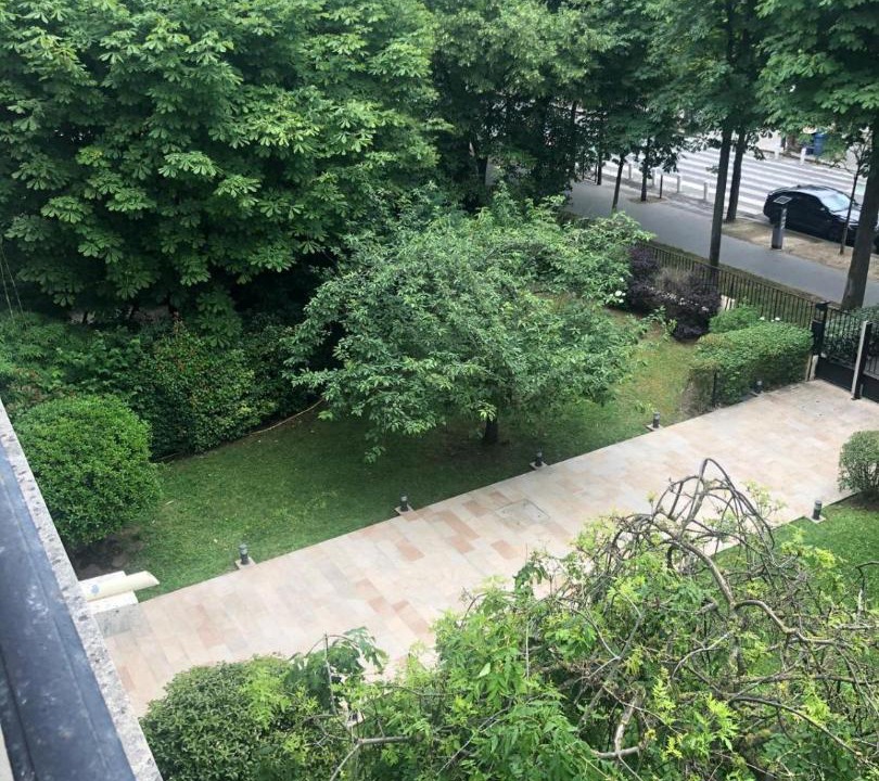 Photo of Others in Neuilly-sur-Seine