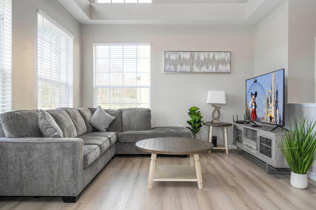 Photo of Livingroom in Windwood Bay