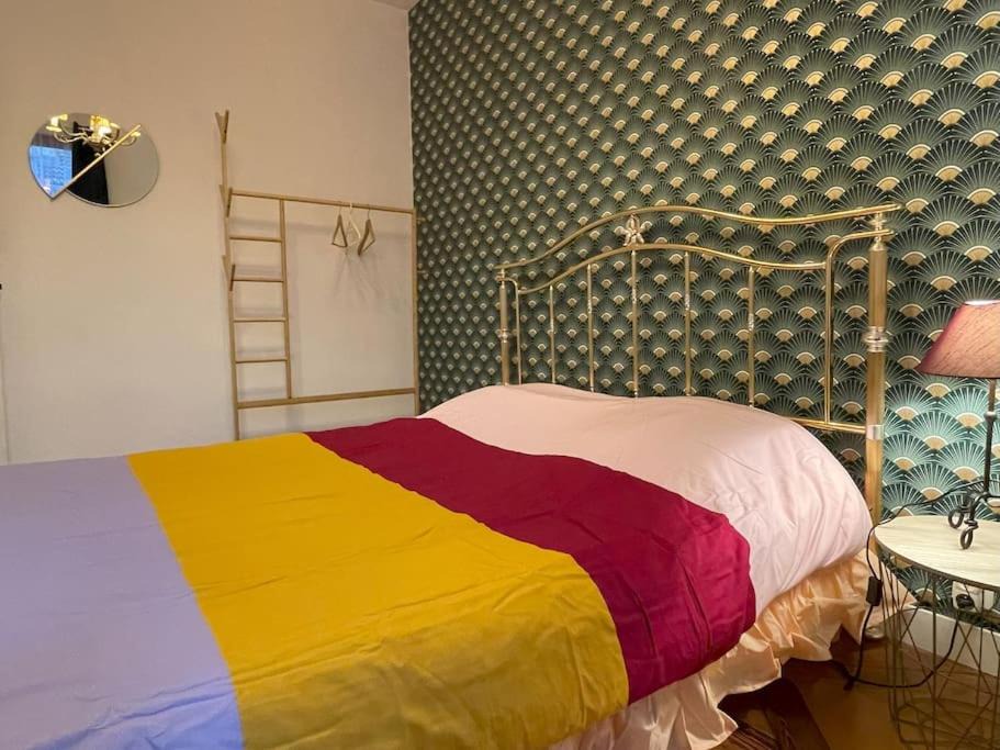 Photo of Bedroom in Saint-Denis