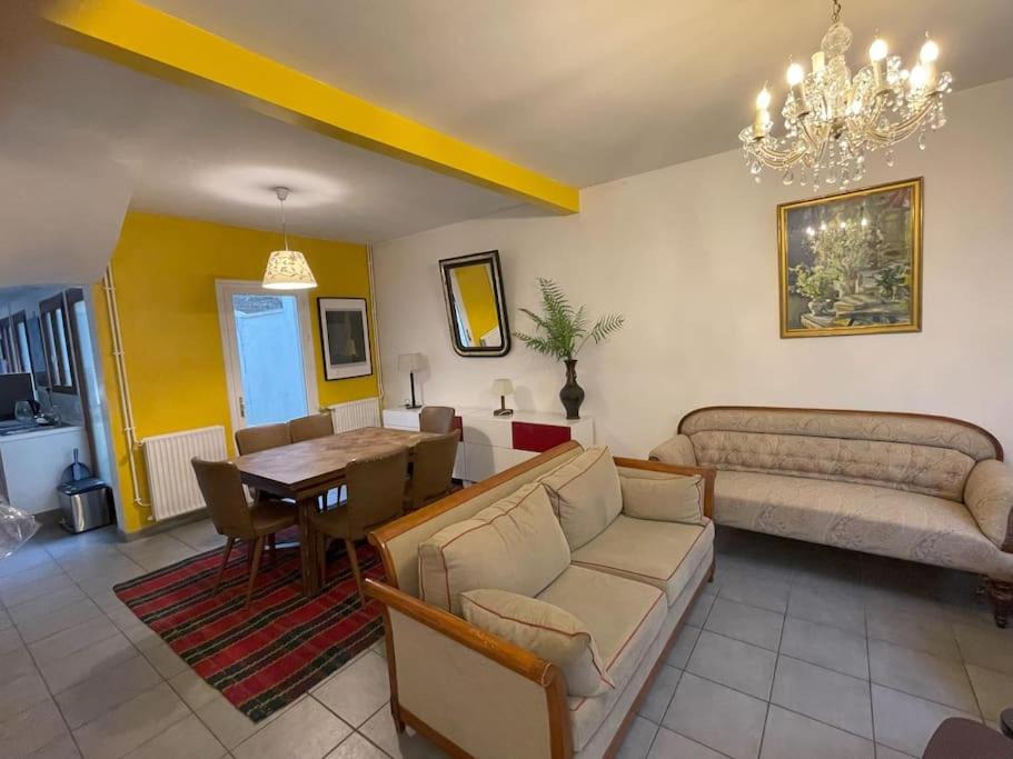 Photo of Livingroom in Saint-Denis