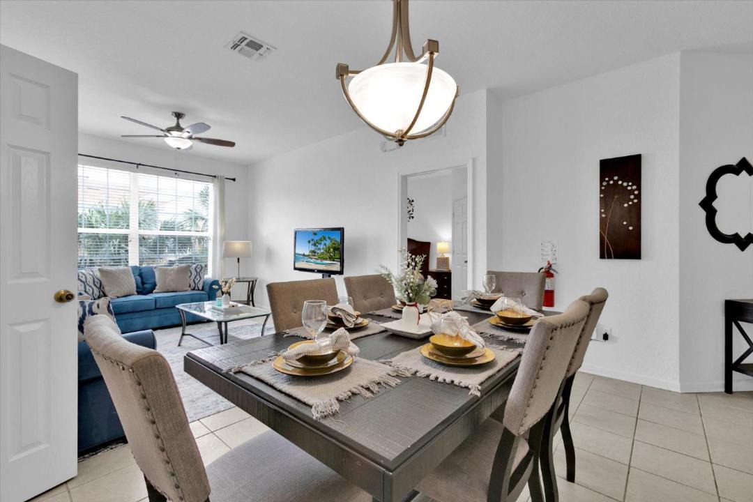 Photo of Livingroom in Windsor Hills