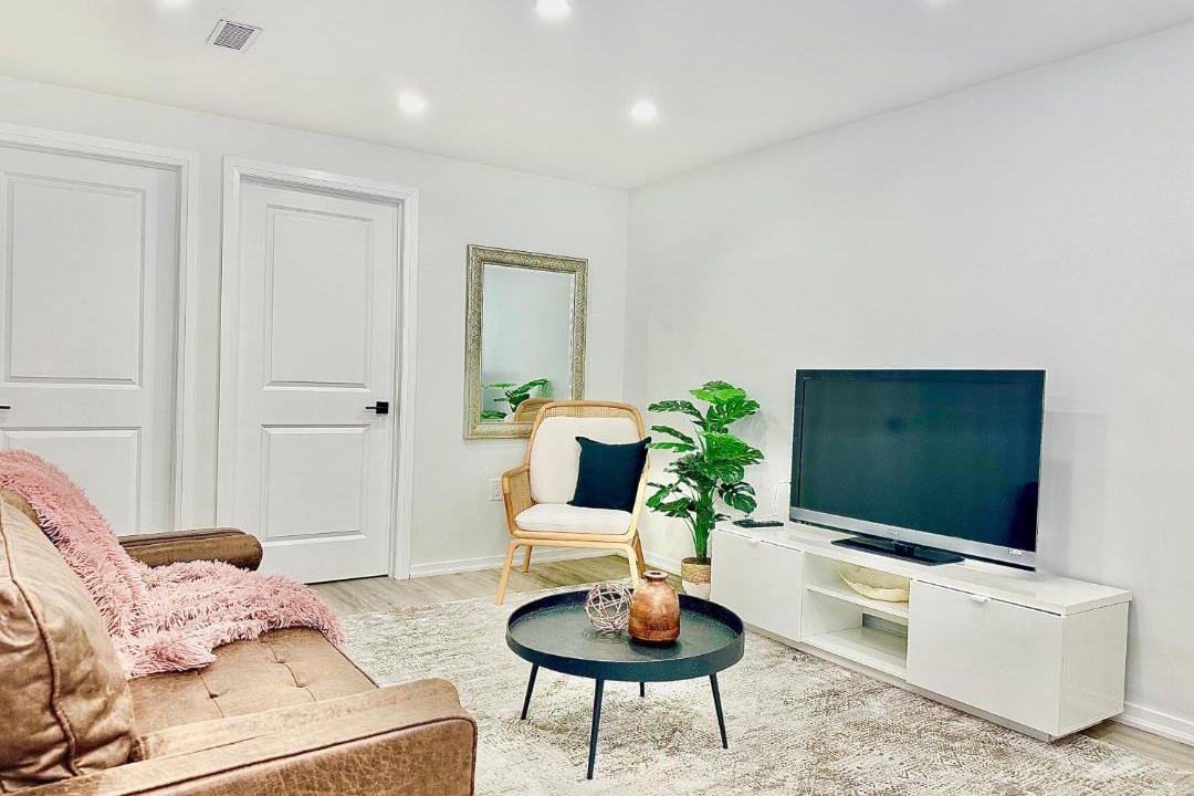 Photo of Livingroom in Churchill Meadows