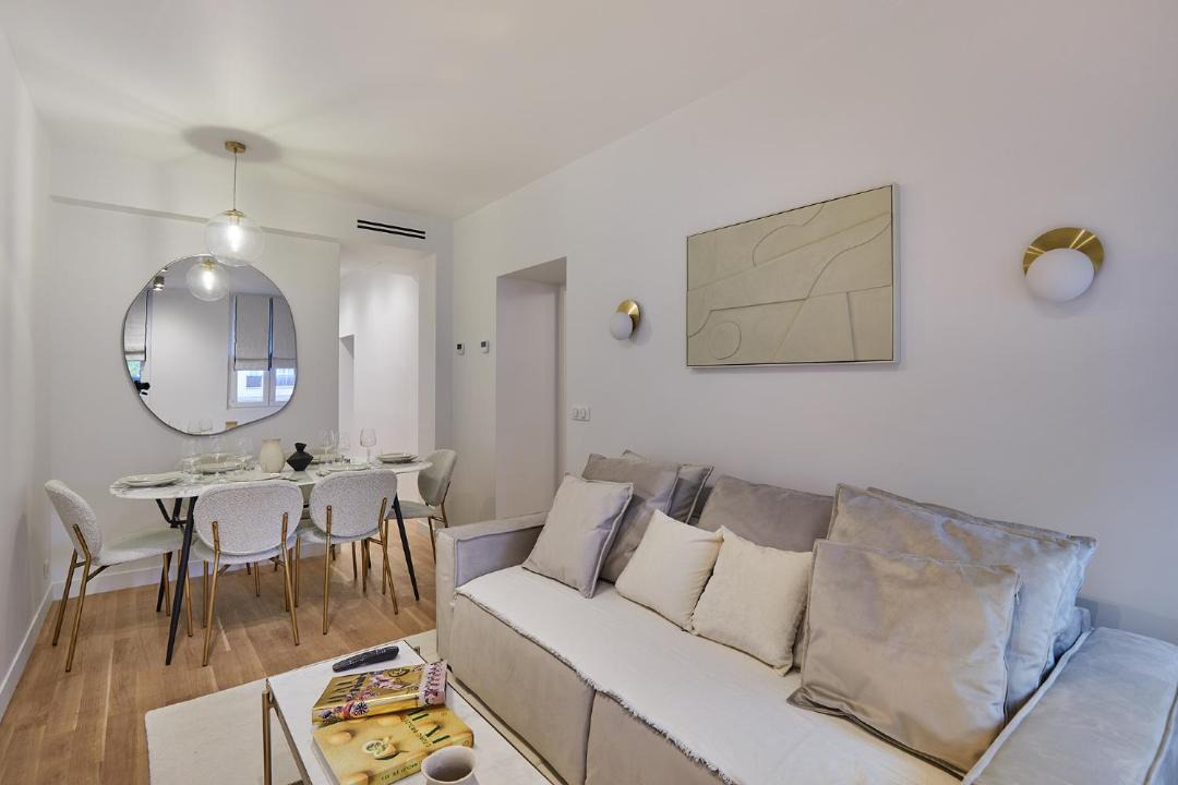 Photo of Livingroom in Belleville