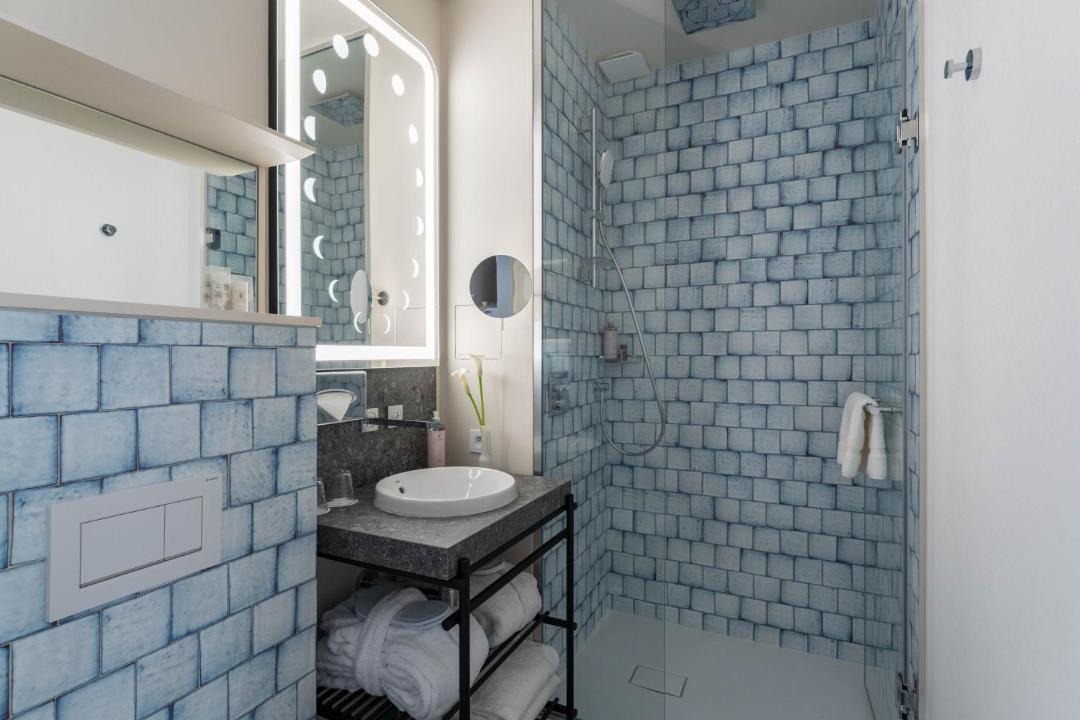 Photo of Bathroom in Chaussee-d'Antin