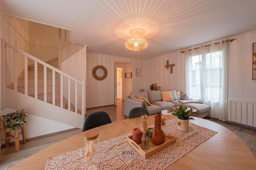 Photo of Livingroom in Magny-le-Hongre