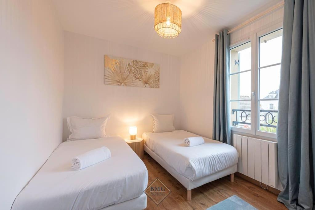 Photo of Bedroom in Magny-le-Hongre