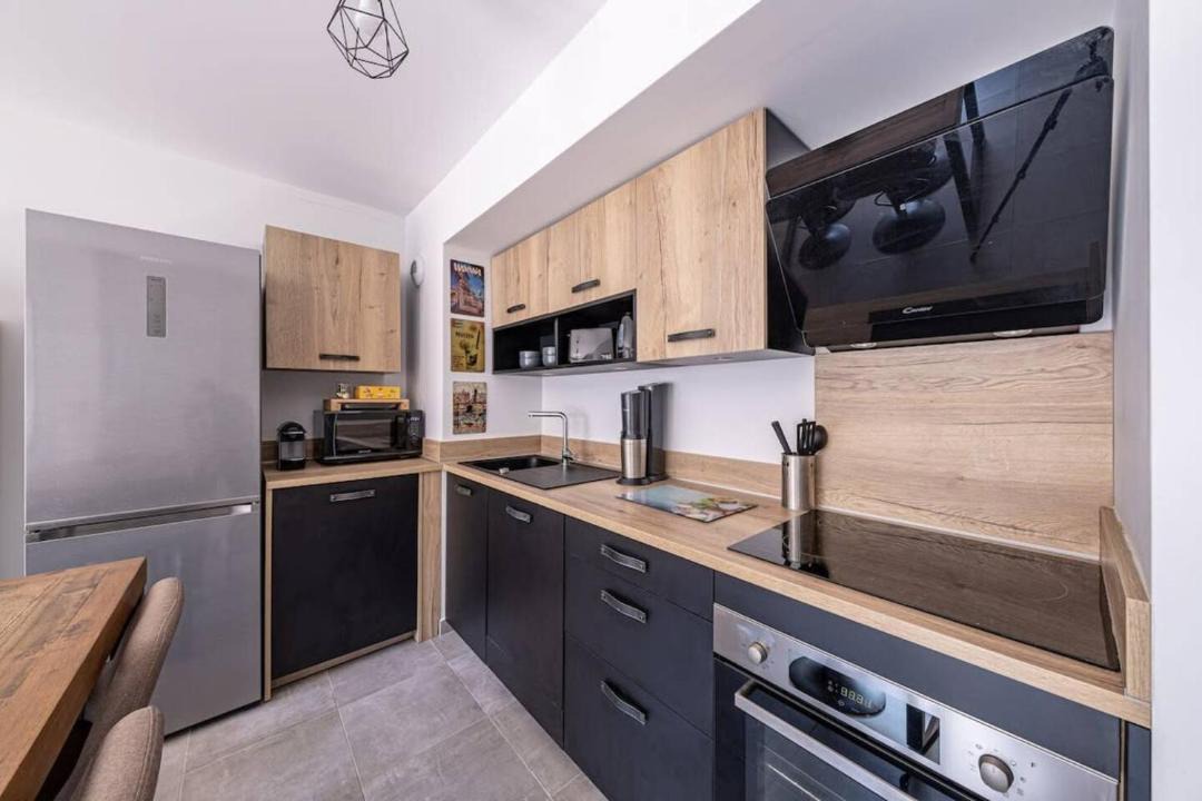 Photo of Kitchen in Villeneuve-Saint-Denis
