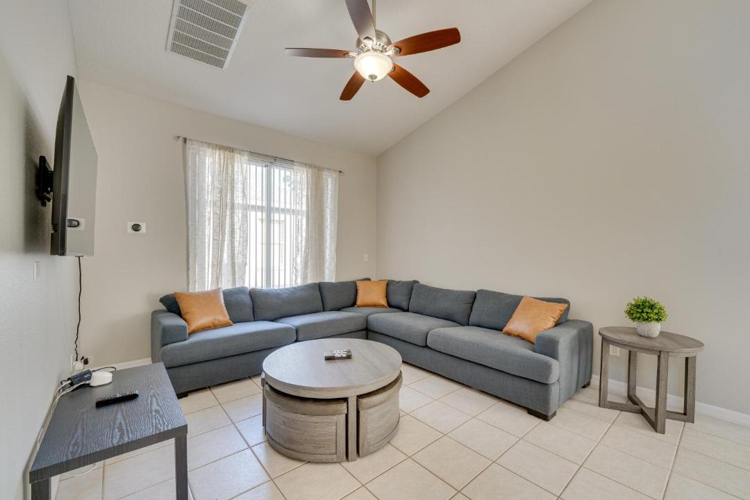 Photo of Livingroom in Tuscan Ridge