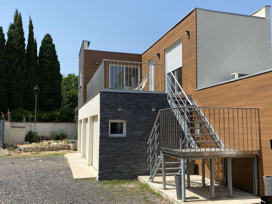 Photo of Buildings in Coupvray