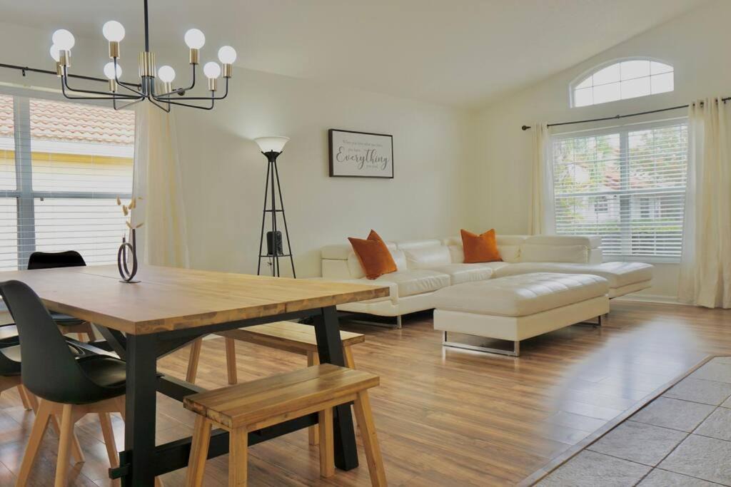 Photo of Livingroom in Solana