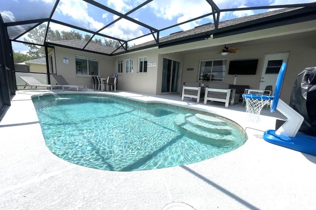Photo of Outdoor in Hillcrest Estates