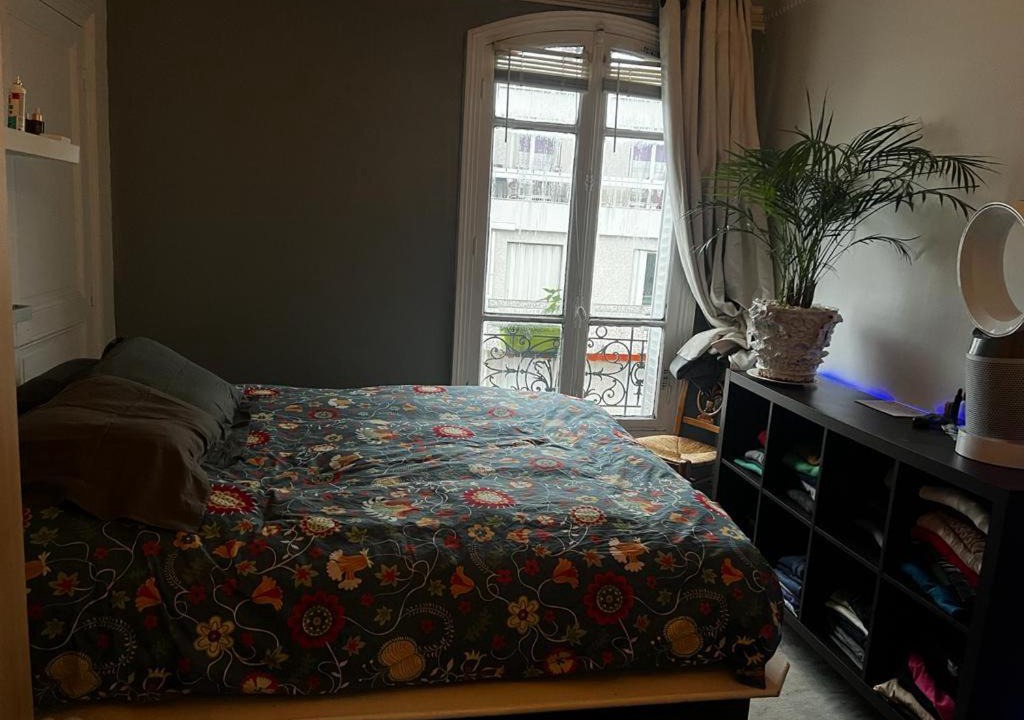 Photo of Others in Les Puces de Saint-Ouen