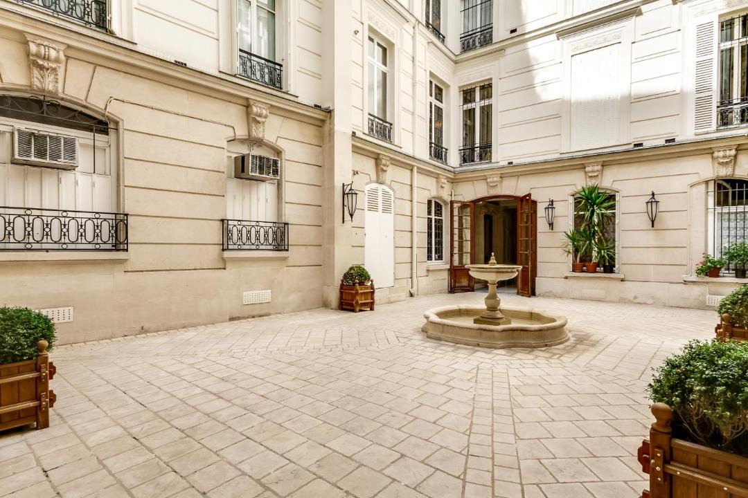 Photo of Buildings in Faubourg-du-Roule