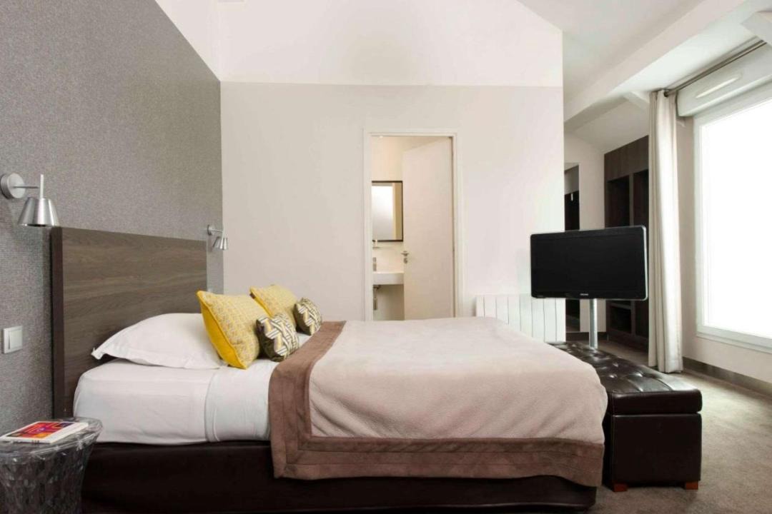 Photo of Bedroom in Tremblay-en-France