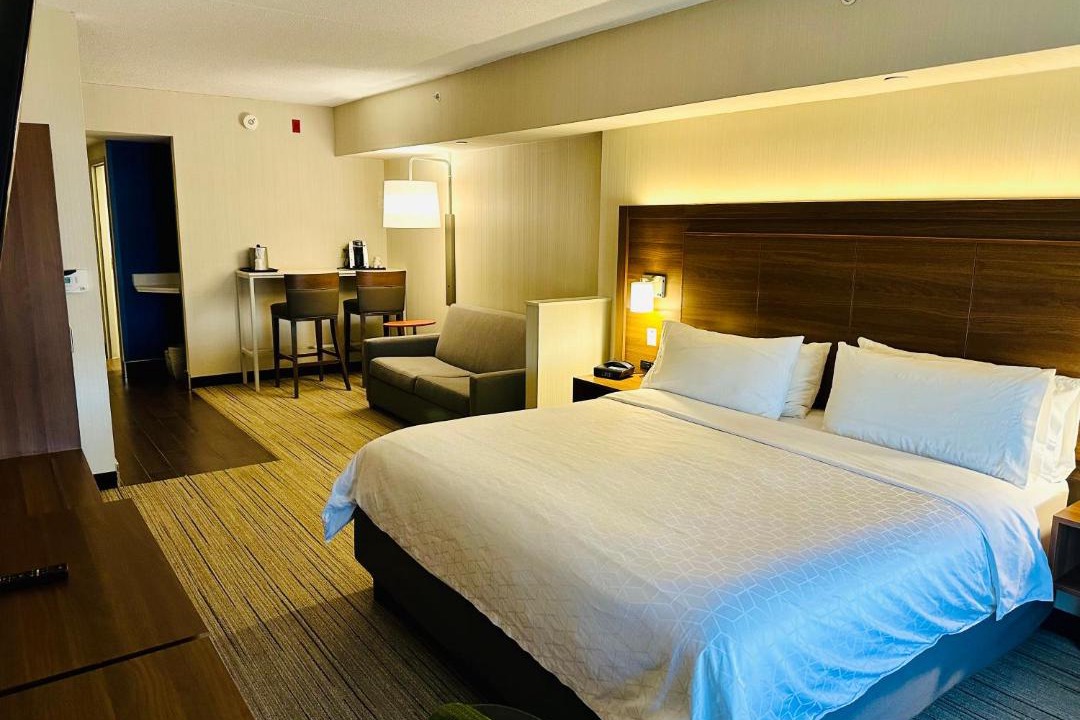 Photo of Bedroom in Halton Regional Municipality