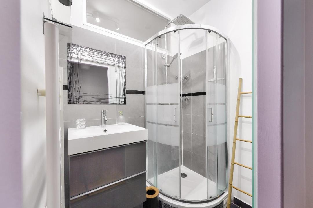Photo of Bathroom in Malakoff