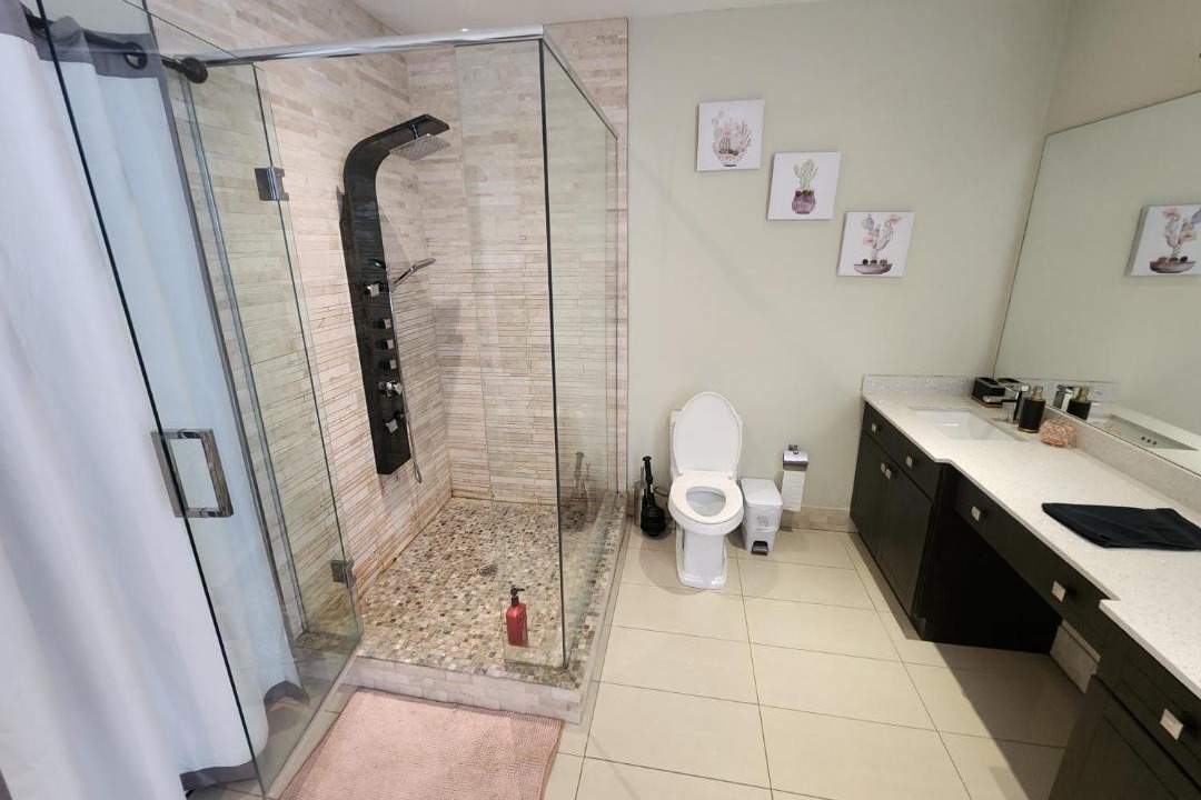 Photo of Bathroom in Cabbagetown South