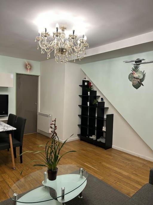 Photo of Livingroom in Villejuif