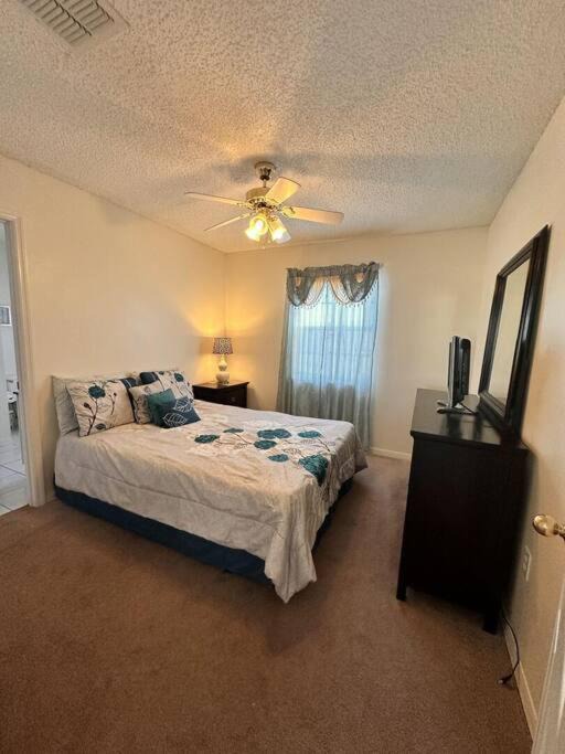 Photo of Bedroom in Crescent Lakes