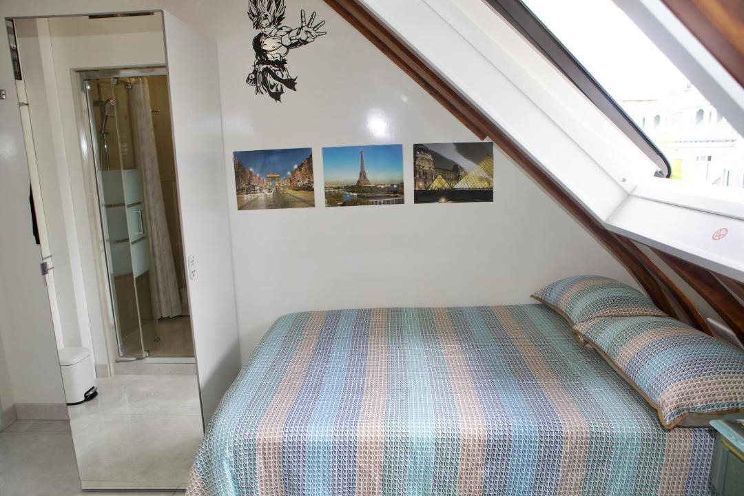 Photo of Bedroom in Passy