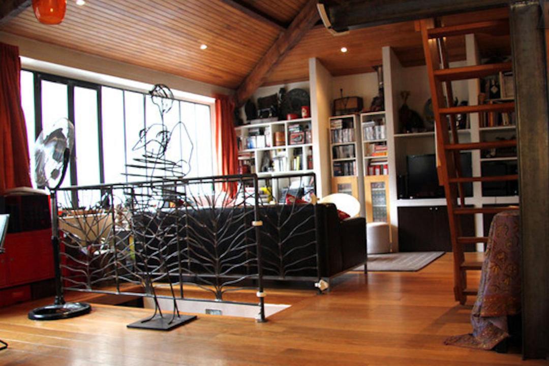 Photo of Livingroom in 19th Arrondissement
