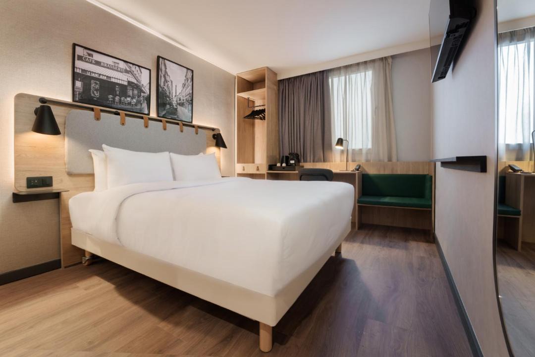 Photo of Bedroom in Curial Cambrai