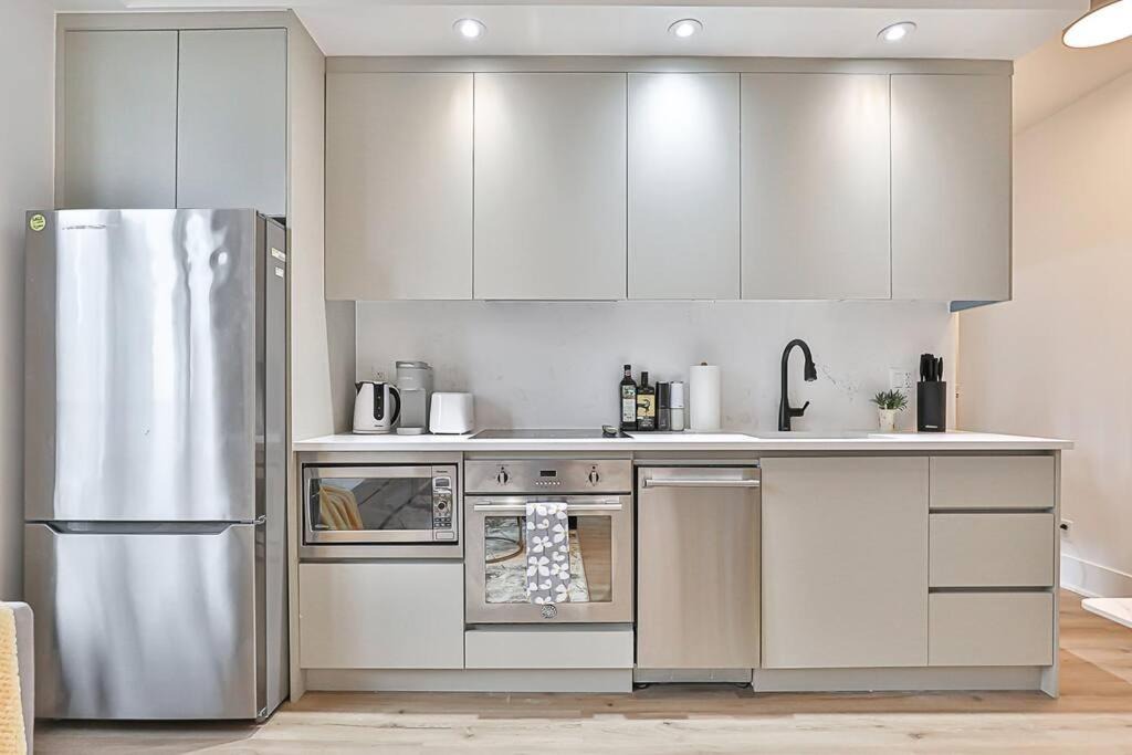 Photo of Kitchen in Toronto Entertainment District