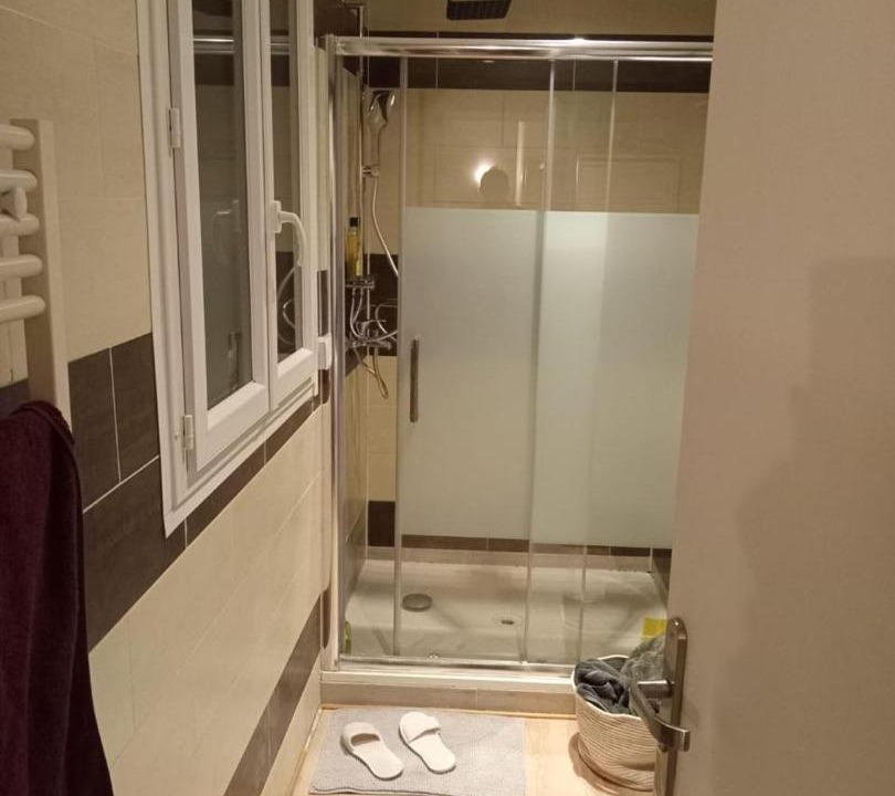 Photo of Bathroom in Arsenal