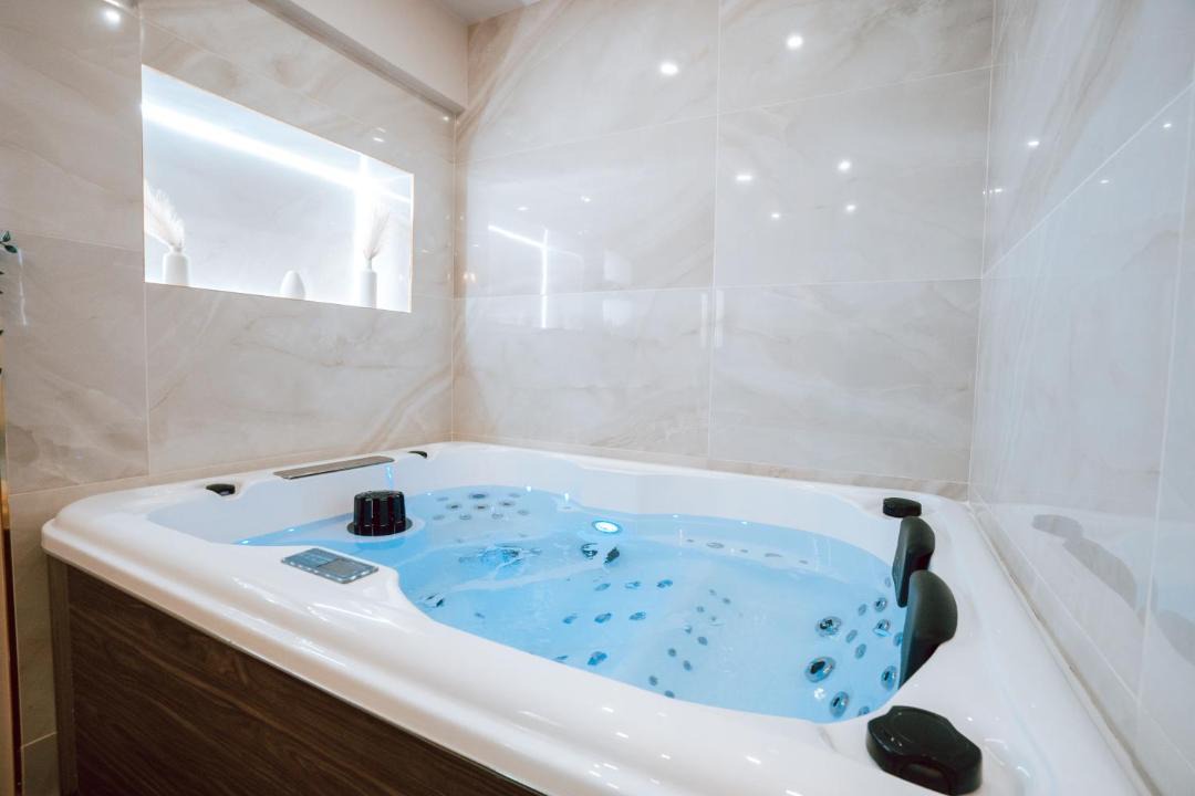 Photo of Bathroom in Rueil-Malmaison