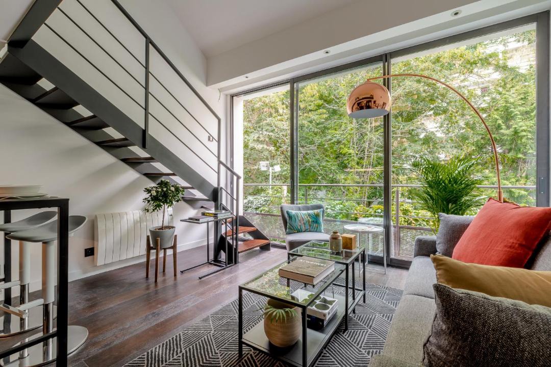 Photo of Livingroom in 15th Arrondissement