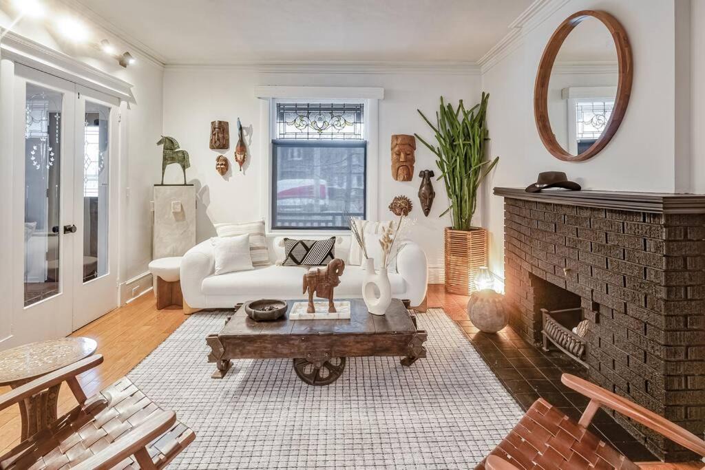Photo of Livingroom in The Junction