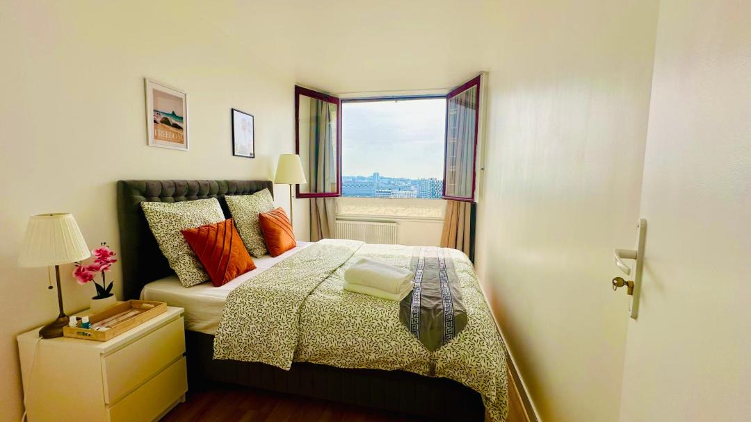 Photo of Bedroom in Aubervilliers