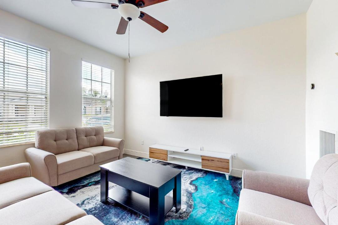 Photo of Livingroom in Trafalgar Village