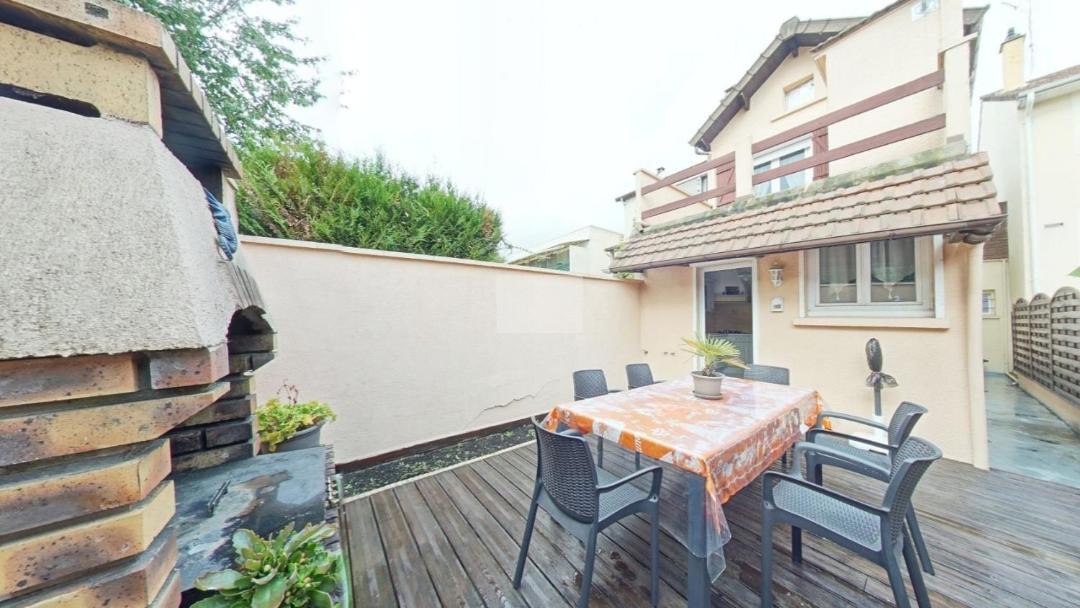 Photo of Patio Balcony in Le Blanc-Mesnil