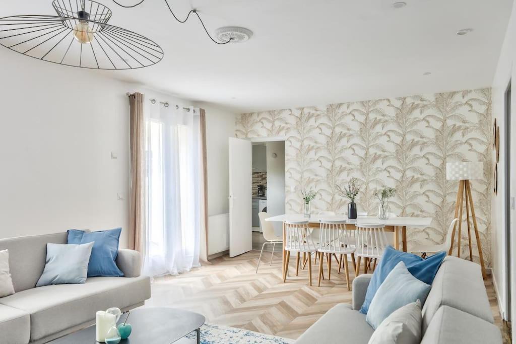 Photo of Livingroom in Epinay-sur-Seine