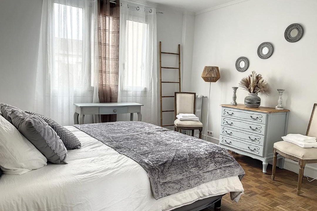 Photo of Bedroom in Epinay-sur-Seine