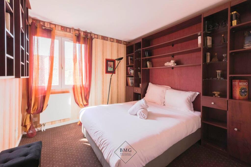 Photo of Bedroom in Bussy-Saint-Georges