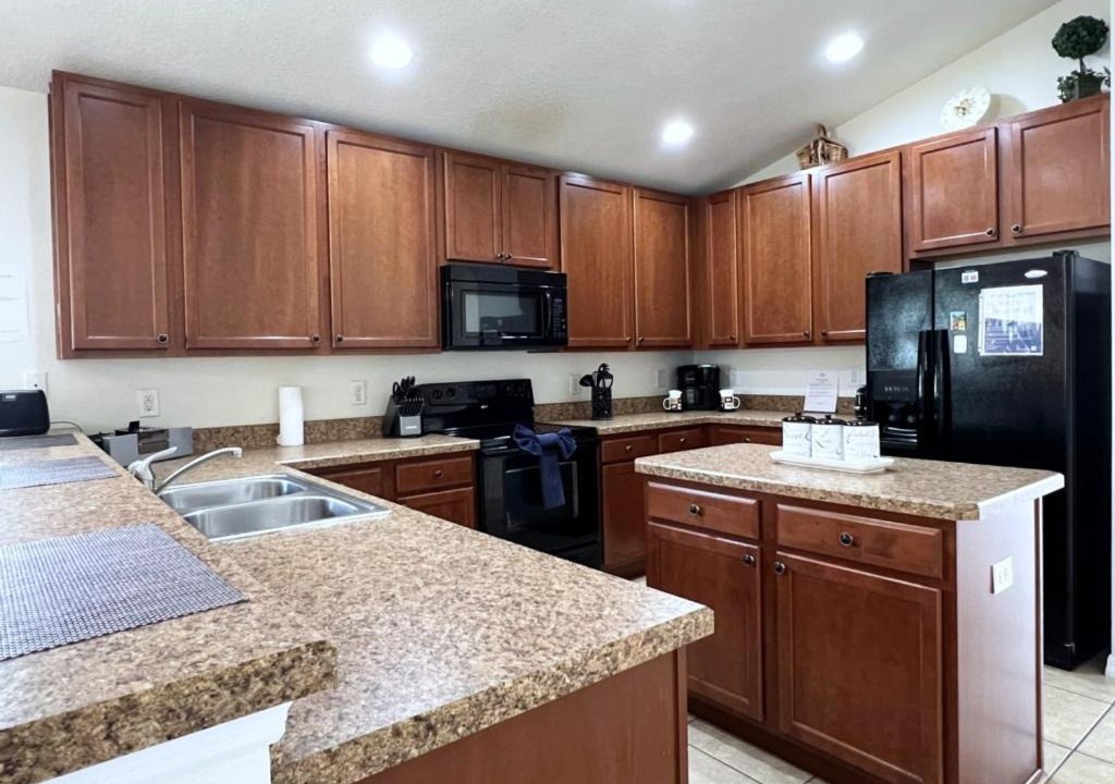 Photo of Kitchen in Veranda Palms
