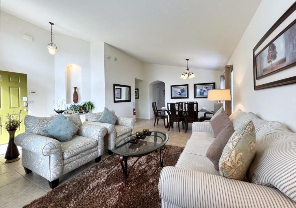 Photo of Livingroom in Veranda Palms